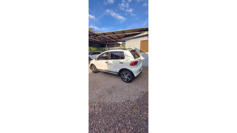 VOLKSWAGEN - FOX - 2018/2018 - Branca - R$ 59.900,00