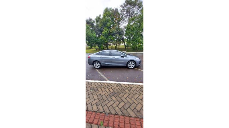 CHEVROLET - CRUZE - 2022/2022 - Cinza - R$ 105.900,00