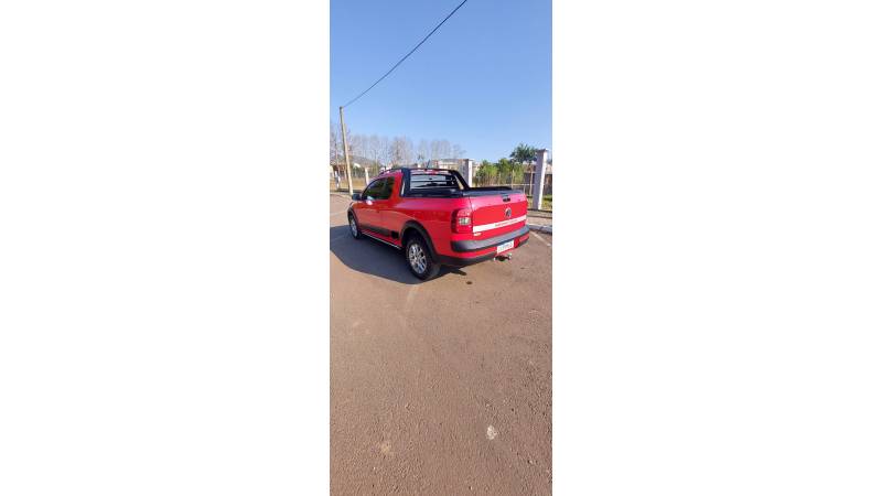 VOLKSWAGEN - SAVEIRO - 2015/2015 - Vermelha - R$ 67.900,00