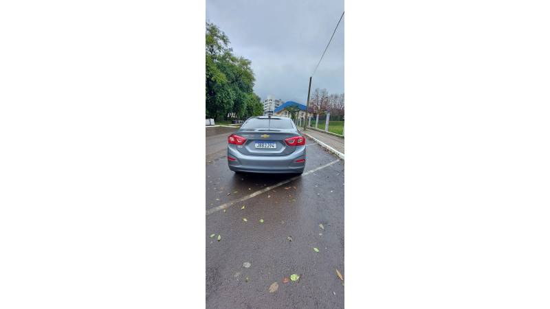 CHEVROLET - CRUZE - 2022/2022 - Cinza - R$ 105.900,00