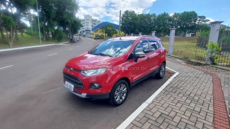 FORD - ECOSPORT - 2016/2017 - Vermelha - R$ 61.900,00
