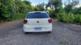 VOLKSWAGEN - POLO - 2020/2021 - Branca - R$ 75.900,00