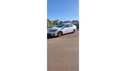 TOYOTA - COROLLA - 2015/2015 - Branca - R$ 88.000,00