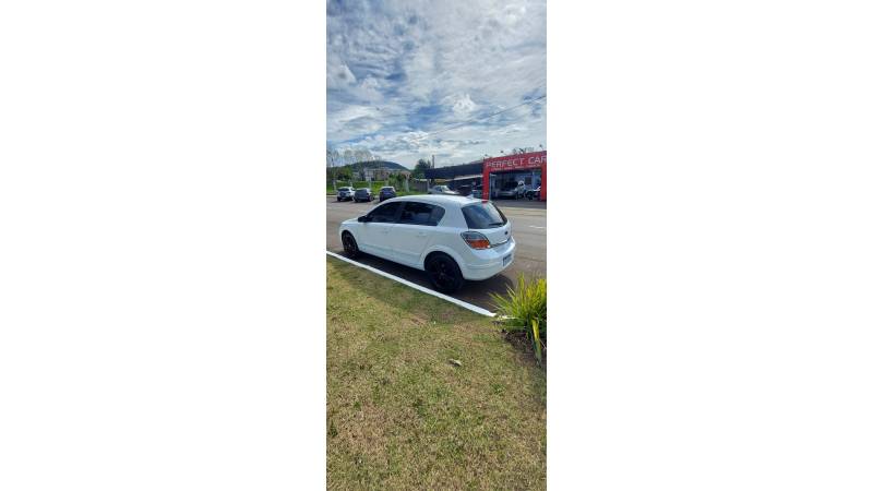 CHEVROLET - VECTRA - 2011/2011 - Branca - R$ 42.900,00