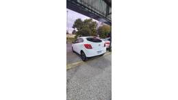 CHEVROLET - ONIX - 2013/2013 - Branca - R$ 48.900,00