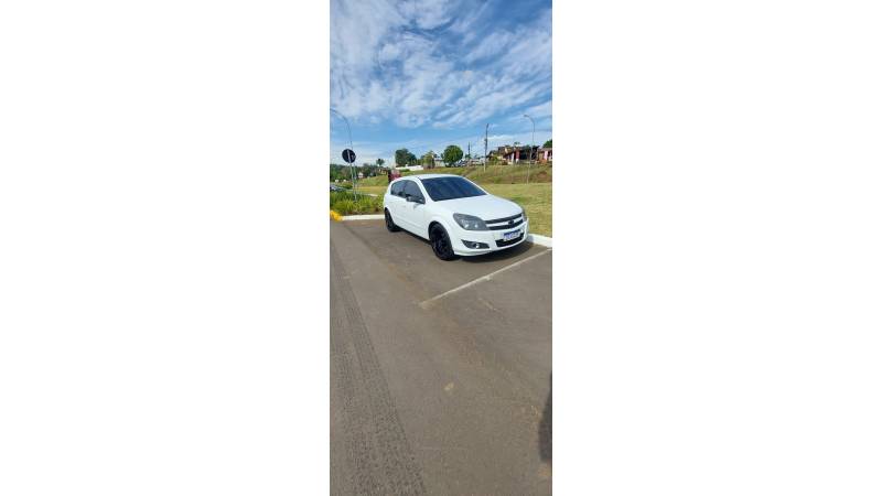 CHEVROLET - VECTRA - 2011/2011 - Branca - R$ 42.900,00