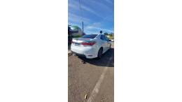 TOYOTA - COROLLA - 2018/2018 - Branca - R$ 108.900,00