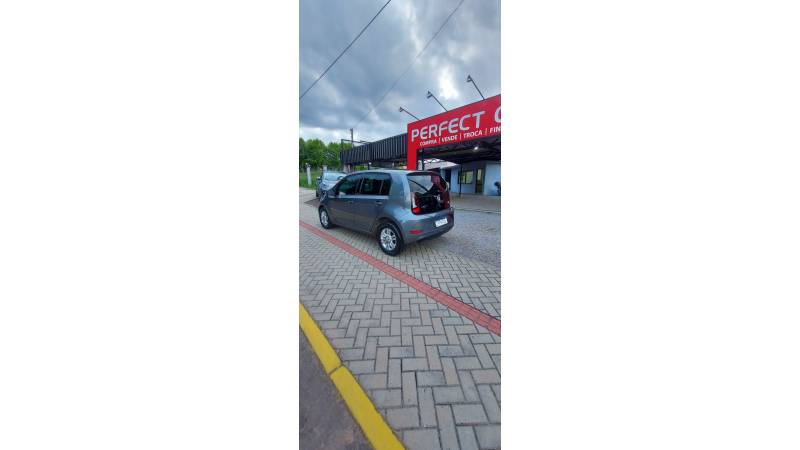 VOLKSWAGEN - UP - 2018/2018 - Cinza - R$ 59.500,00