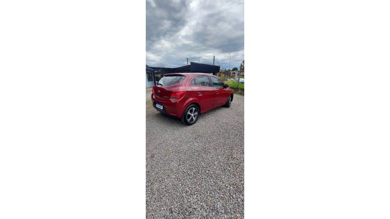 CHEVROLET - ONIX - 2017/2018 - Vermelha - R$ 68.500,00