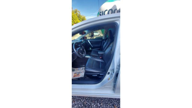 TOYOTA - COROLLA - 2018/2018 - Branca - R$ 108.900,00