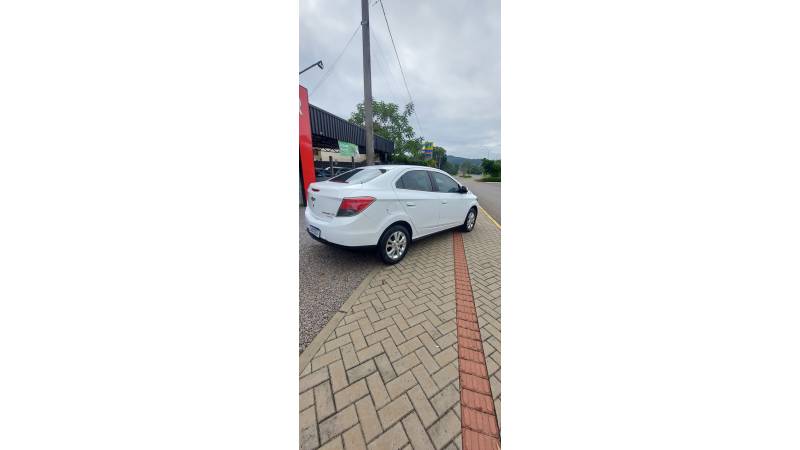 CHEVROLET - PRISMA - 2014/2015 - Branca - R$ 56.500,00